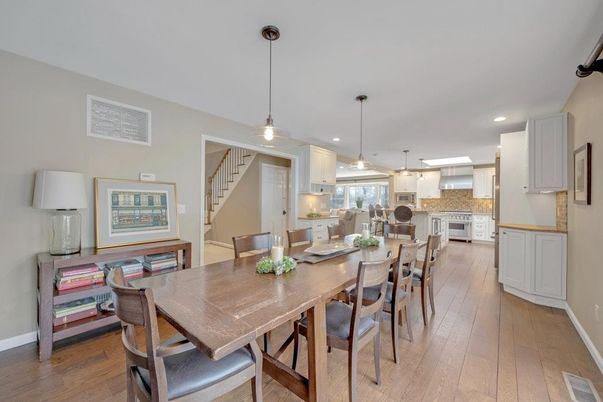 Dining room, Interior, Kitchen, Pendant Lights, Recessed Lighting, Wood Texture Flooring