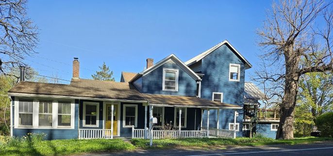 Exterior, Facade, Queen Anne Victorian