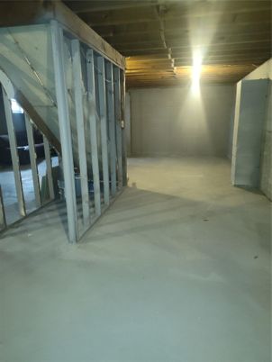 Interior, Wooden Beams