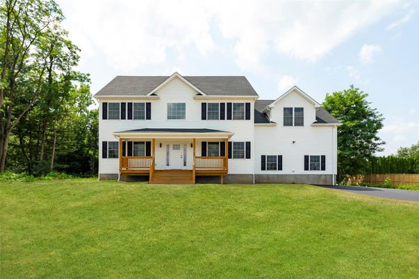 Attached, Exterior, Facade, Farmhouse