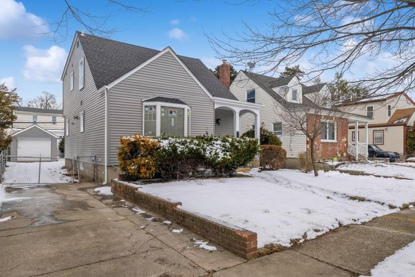 Detached Garage, Exterior, Facade, Brick Facade, Queen Anne Victorian