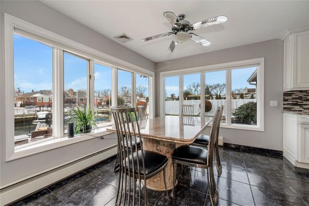 Dining room, Interior, Sun Room