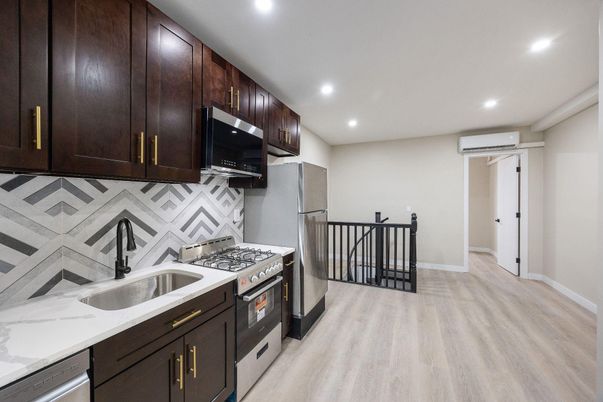 Interior, Kitchen, Recessed Lighting, Wood Texture Flooring