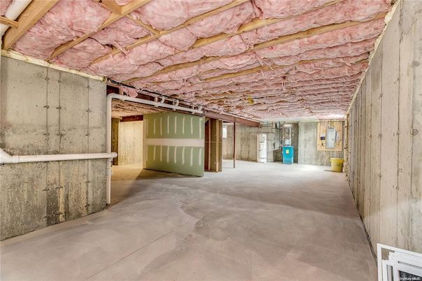 Interior, Wooden Beams