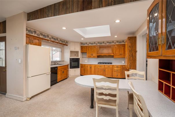 Dining room, Interior, Kitchen, Recessed Lighting