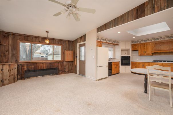 Dining room, Interior, Kitchen, Pendant Lights, Recessed Lighting, Wooden Walls
