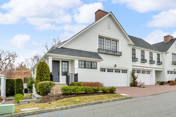 Attached, Exterior, Facade, Farmhouse