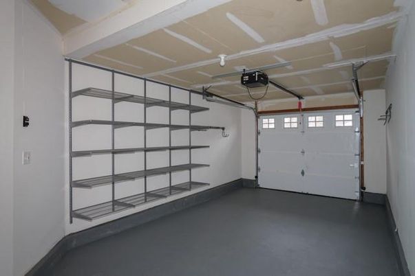 Garage, Interior