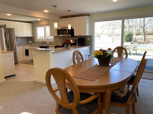Dining room, Interior, Kitchen, Pendant Lights, Recessed Lighting, Stainless Steel Appliances