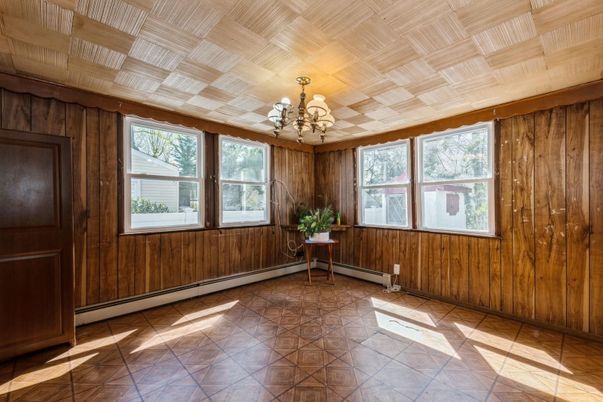 Chandelier, Empty room, Interior, Wooden Ceilings, Wooden Walls