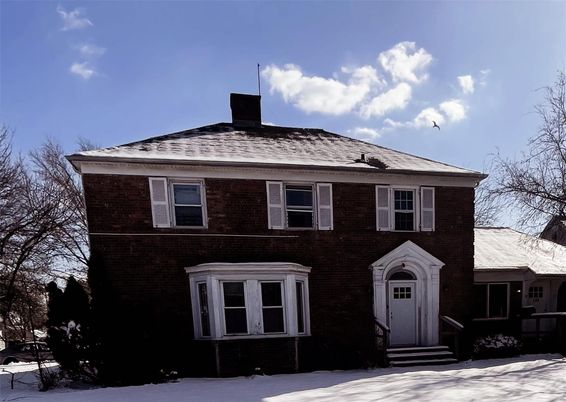 Exterior, Facade, Brick Facade, Georgian