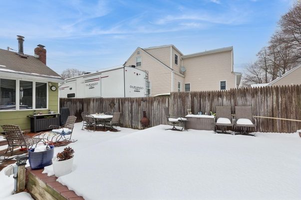 Exterior, Hot Tub