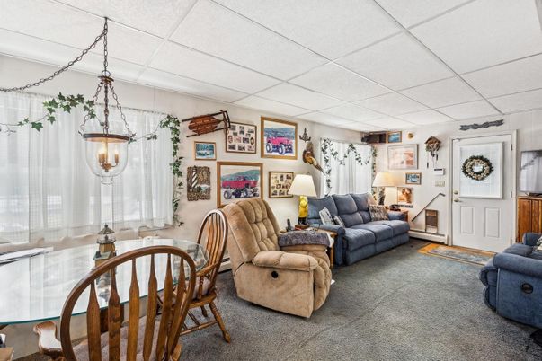 Dining room, Interior, Living room, Pendant Lights