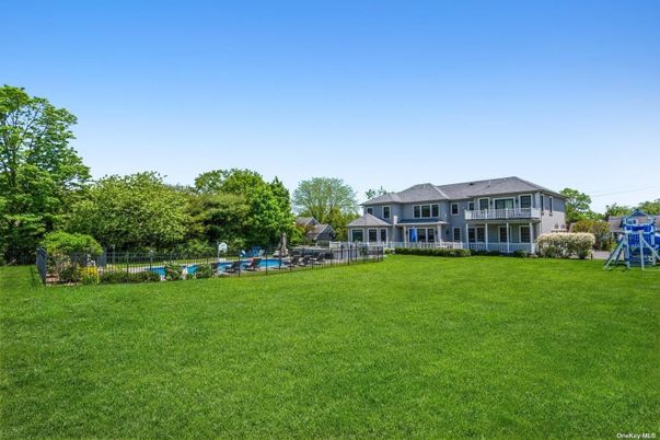 Backyard, Exterior, Playground