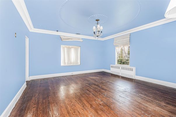Chandelier, Empty room, Interior, Wood Texture Flooring