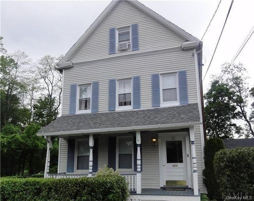 Exterior, Facade, Queen Anne Victorian