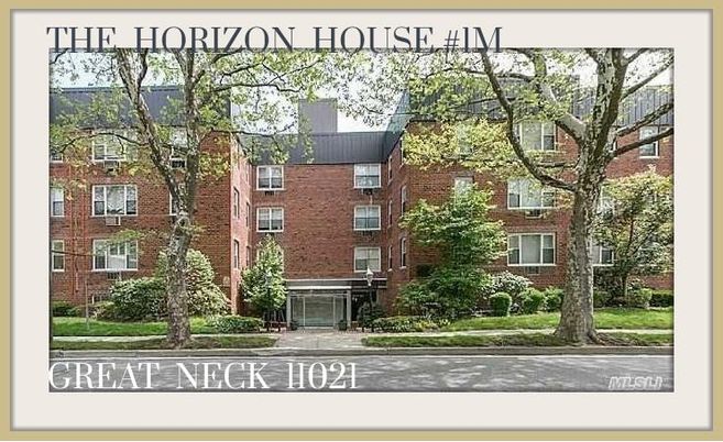 Exterior, Facade, Brick Facade, Rowhouse