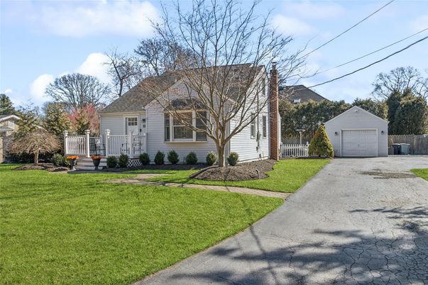 Backyard, Detached Garage, Exterior