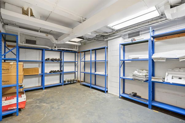 Garage, Interior