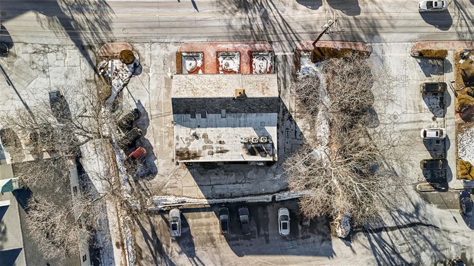 Exterior, Drone
