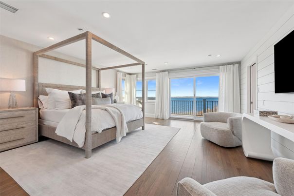 Bedroom, Interior, Recessed Lighting, Water, Wood Texture Flooring