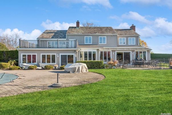 Backyard, Exterior, Facade, Farmhouse