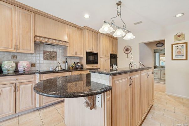 Interior, Kitchen, Pendant Lights, Recessed Lighting