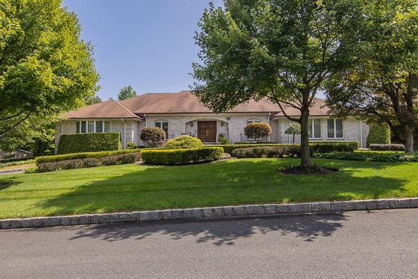 Exterior, Facade, Brick Facade, Cape Cod