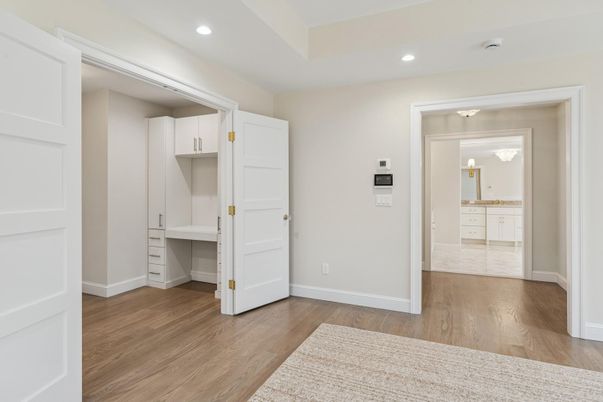Bathroom, Interior, Recessed Lighting, Wood Texture Flooring