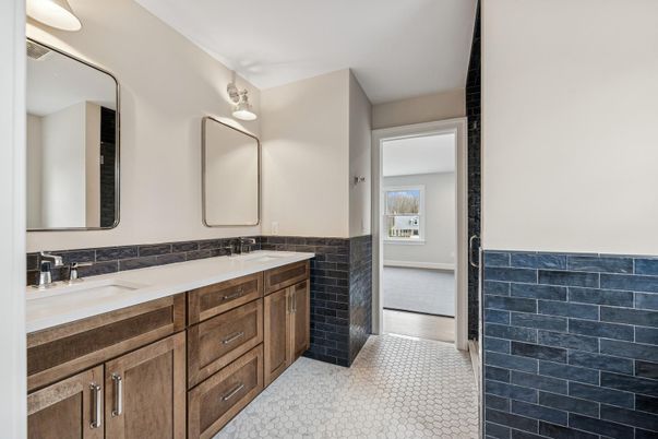 Bathroom, Dual Sink Vanities, Interior