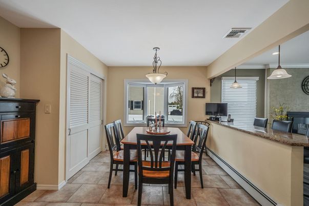 Dining room, Interior, Pendant Lights
