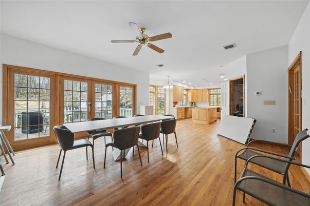 Dining room, Interior, Kitchen, Pendant Lights, Recessed Lighting, Wood Texture Flooring