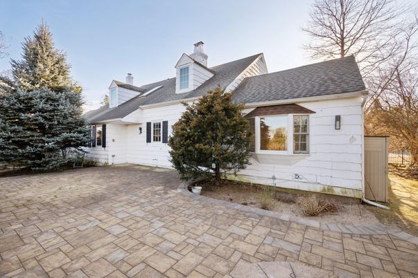 Backyard, Exterior, Facade, Cape Cod