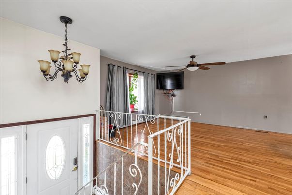 Chandelier, Interior, Wood Texture Flooring