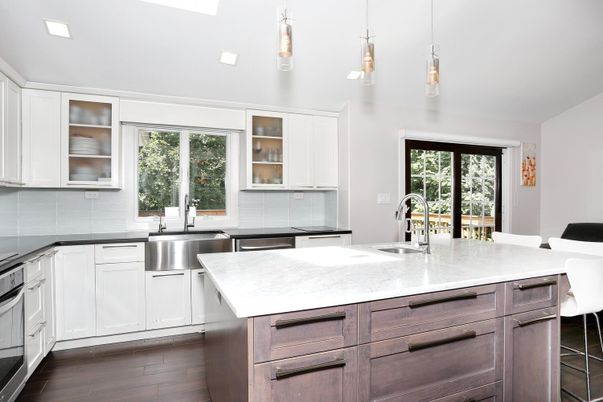 Interior, Kitchen, Pendant Lights, Wood Texture Flooring