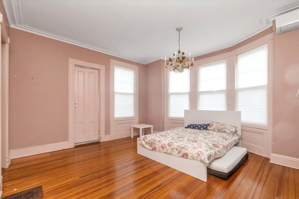 Chandelier, Interior, Wood Texture Flooring