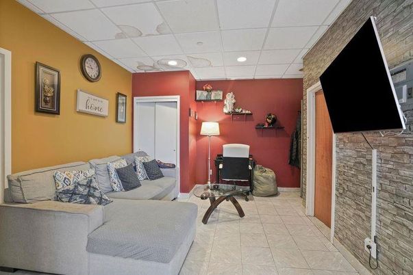 Interior, Living room, Recessed Lighting, Stone Walls