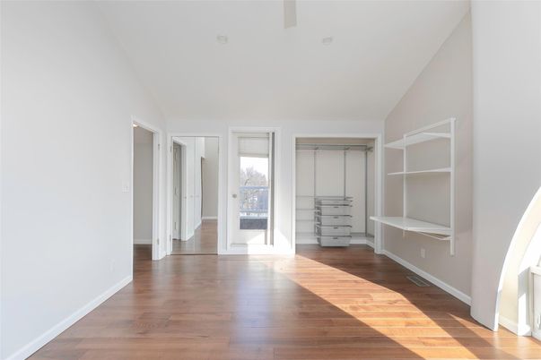 Interior, Walk-in Closets, Wood Texture Flooring