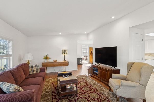 Interior, Living room, Recessed Lighting, Wood Texture Flooring