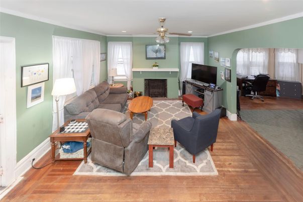 Home Office, Interior, Living room, Recessed Lighting, Wood Texture Flooring