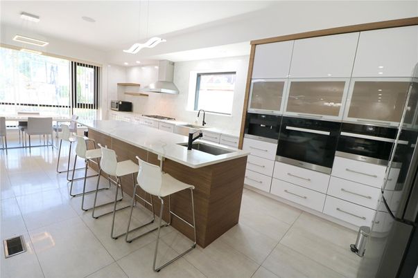 Dining room, Interior, Kitchen, Pendant Lights, Recessed Lighting, Stainless Steel Appliances