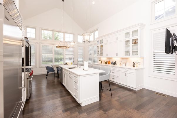Dining room, Interior, Kitchen, Pendant Lights, Stainless Steel Appliances, Wood Texture Flooring