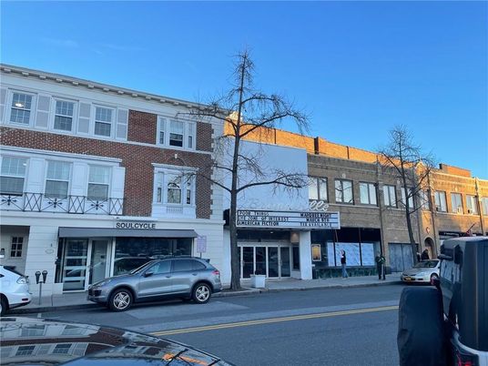 Exterior, Facade, Brick Facade, Rowhouse