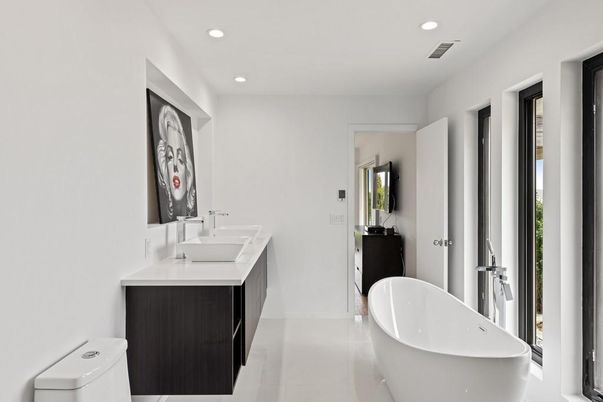 Bathroom, Dual Sink Vanities, Free Standing Baths, Interior, Recessed Lighting