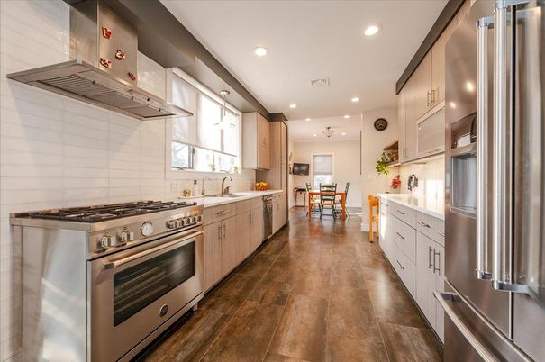 Dining room, Interior, Kitchen, Recessed Lighting, Stainless Steel Appliances, Wood Texture Flooring