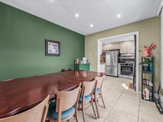 Dining room, Interior, Kitchen, Recessed Lighting, Stainless Steel Appliances