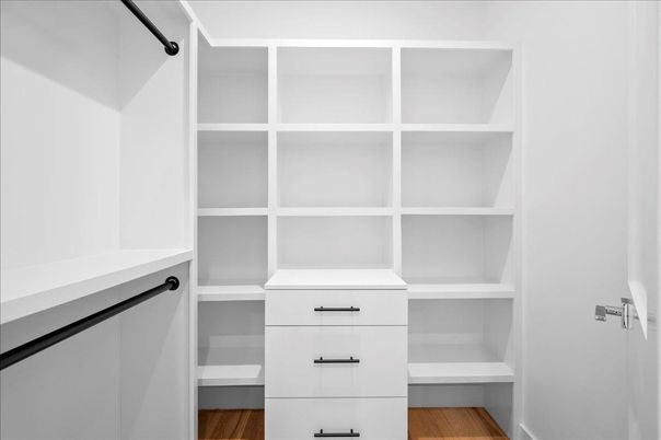 Interior, Walk-in Closets, Wood Texture Flooring