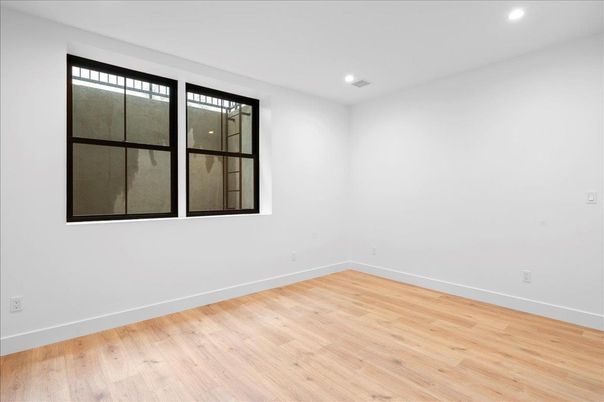 Empty room, Interior, Recessed Lighting, Wood Texture Flooring
