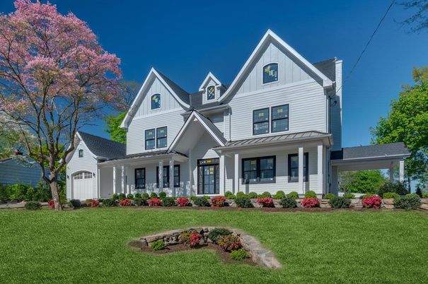 Exterior, Facade, Farmhouse