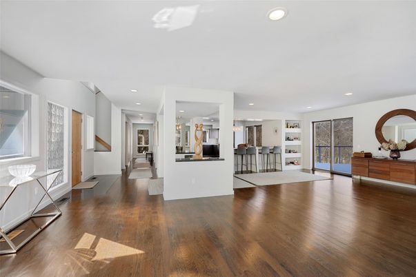 Interior, Recessed Lighting, Wood Texture Flooring